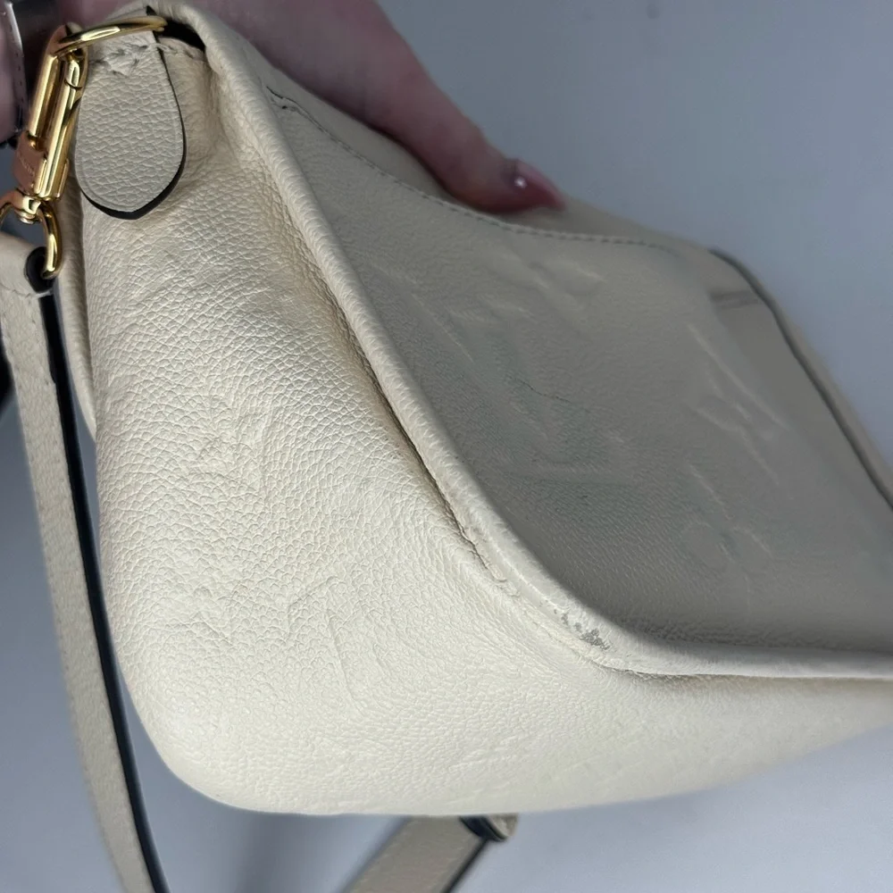 Louis Vuitton Diane Cream Empriente Monogram - Picture 8 of 16